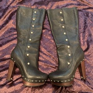 UGG black leather and wood boots with studs 👢🕶